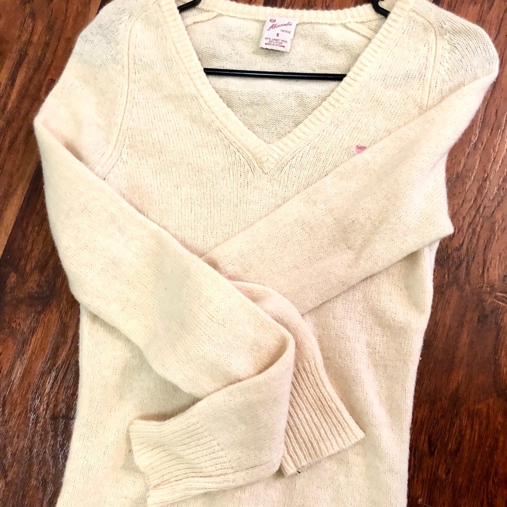 Abercrombie wool cream sweater small